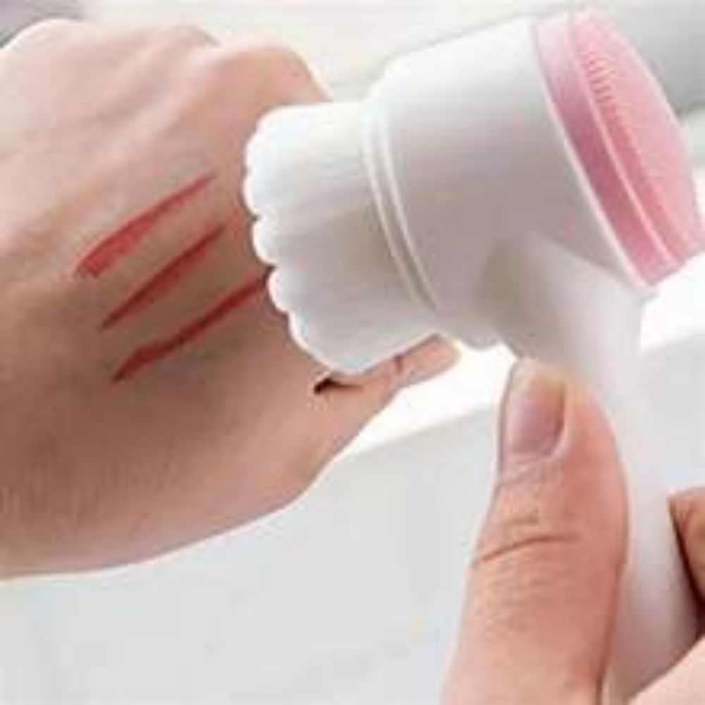 Gentle Nylon Pet Paw Brush For Cleaning And Massage